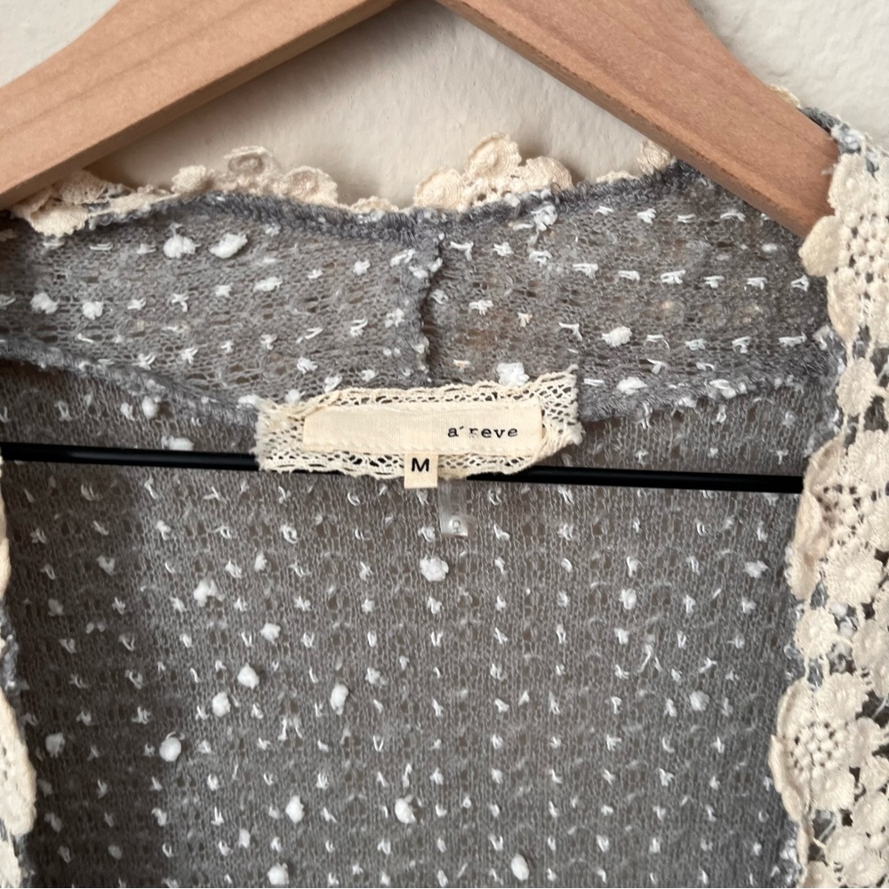 Altar'd State A'REVE Women's Boho Open Cardigan Medium Lace Hem Grey White - Picture 3 of 11